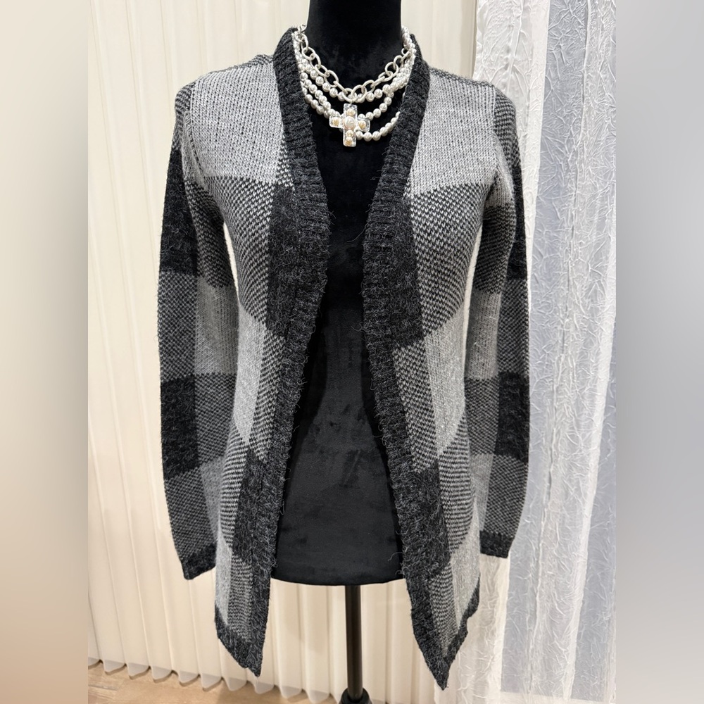 Women’s sweater Cardigan open front size small by Marled